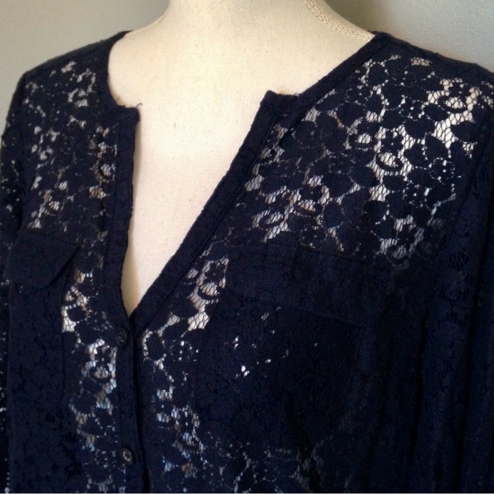 New York & Company Lace Top Size Small